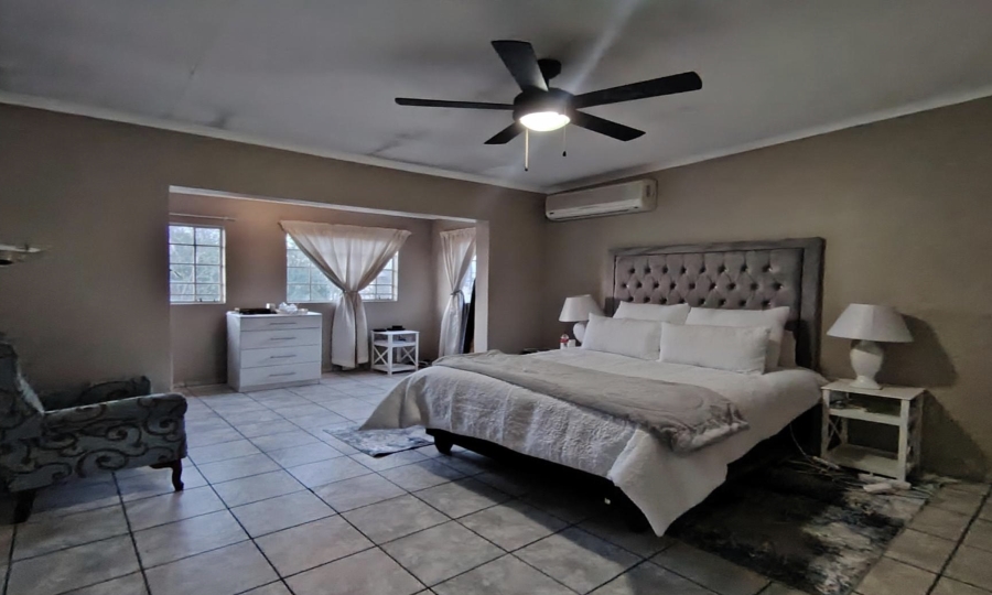3 Bedroom Property for Sale in Kiepersol Free State